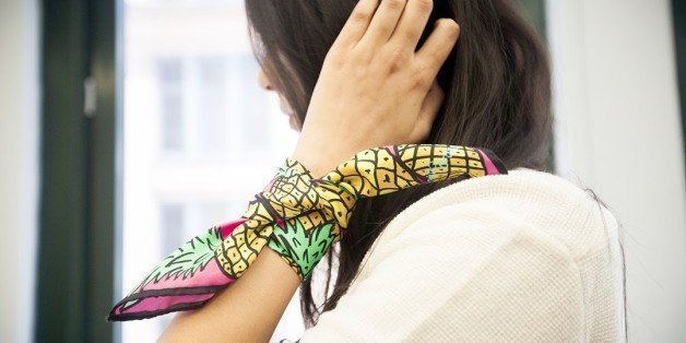 استفاده از روسری ابریشمی به جای دستبند